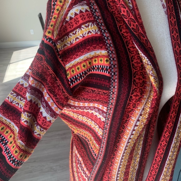 American Rag Sweater - Picture 2 of 4